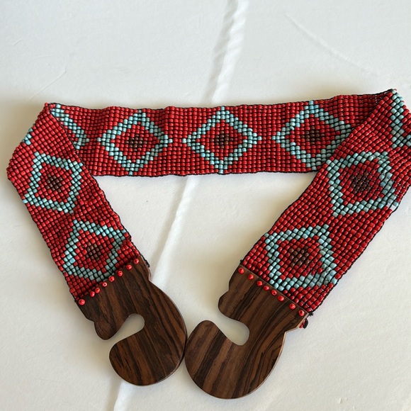 LC Women Handcrafted Orange Seed Beaded Stretch Belt with Wooden Buckle - Picture 5 of 9
